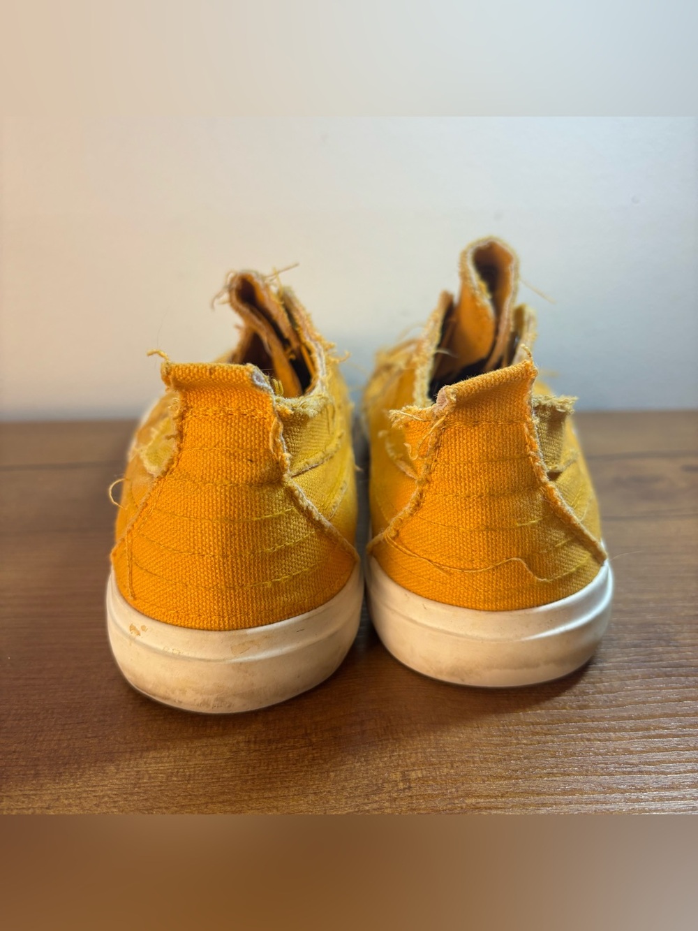 Corkys Babalu Womens 9 Casual Sneakers Slip On Mustard Yellow - Picture 4 of 9
